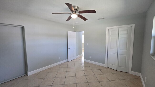 Building Photo - Four Bedroom Pool Home - Second Floor View of Manatee River