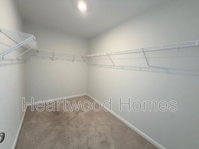 Building Photo - 406 Eclipse Ln