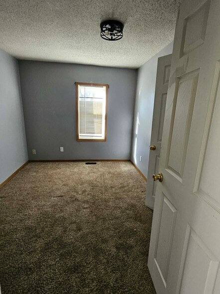 Bedroom 2 - 325 E Avenue C