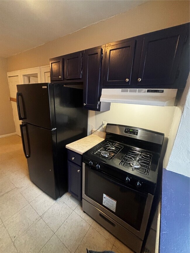 Building Photo - 5043 Alaska Ave