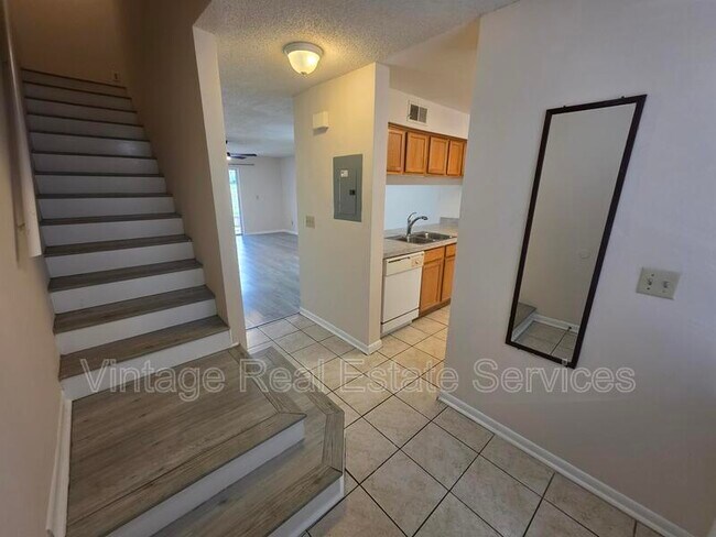 Building Photo - 5194 Sunridge Palms Dr