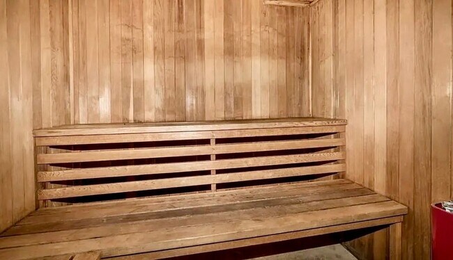 Building Photo - Spacious Studio with 2 Parking Spaces, W/D, Large Patio available in Cortez Hill