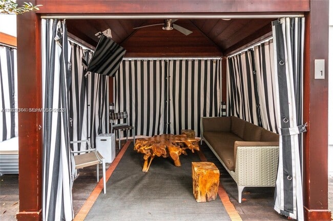 Building Photo - 1300 S Miami Ave