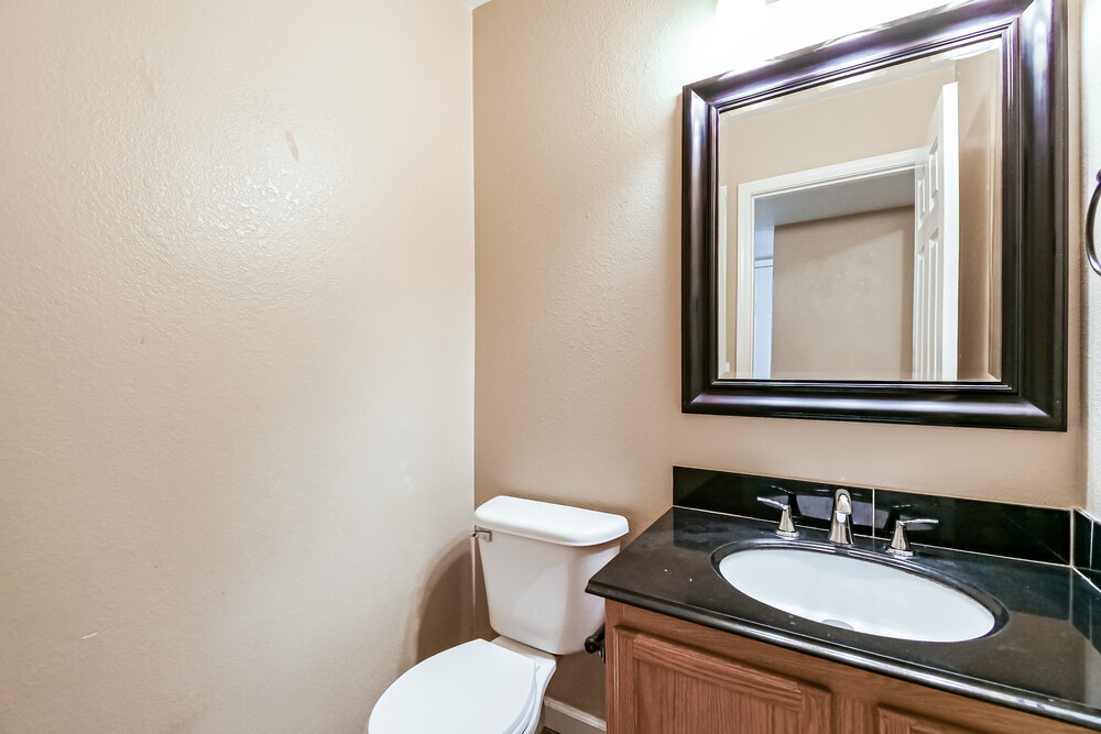 Building Photo - 775 W Aviary Way