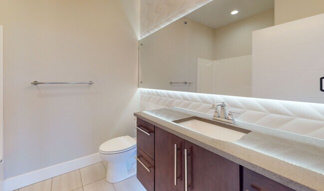 Building Photo - 4 Bedroom, 3 Bath Home in Richland