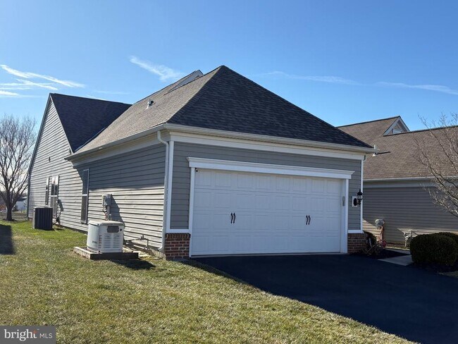 Building Photo - 580 Prizer Ct