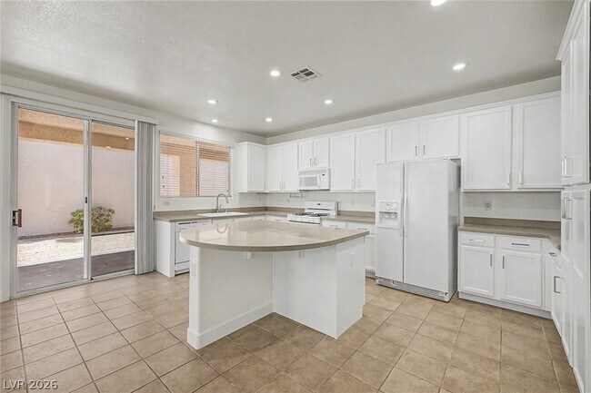 Building Photo - 835 Entrada Ridge Ave