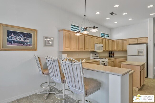 Building Photo - 78139 Elenbrook Ct