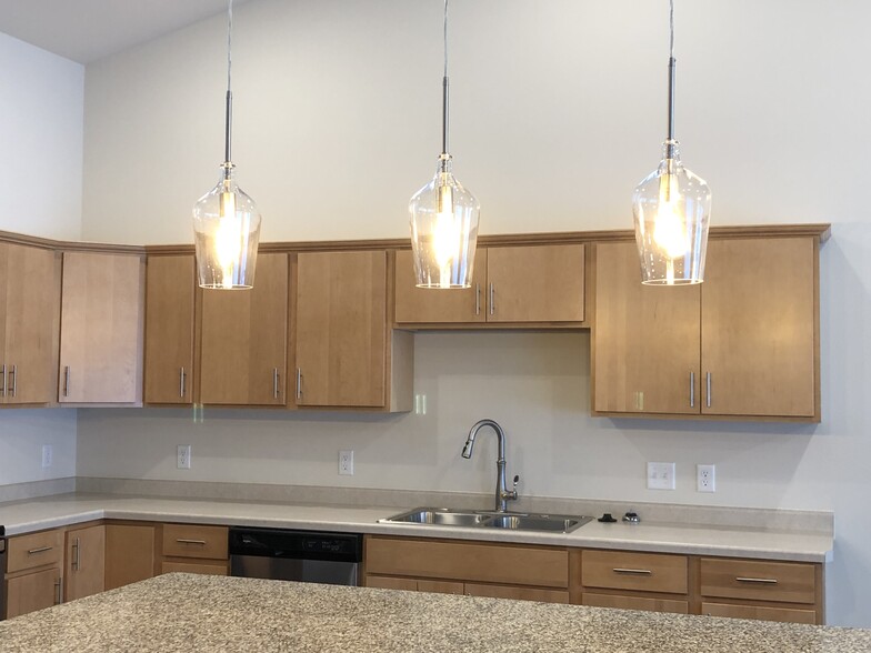 Kitchen Pendants - 1900 Tyrol Terrace