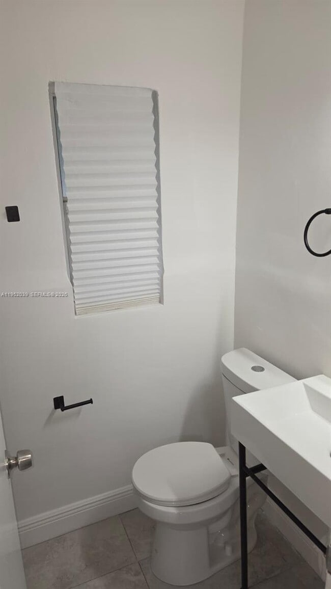 Building Photo - 855 NW 3rd Terrace