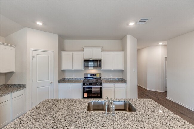 Building Photo - 4113 Turquoise Ave