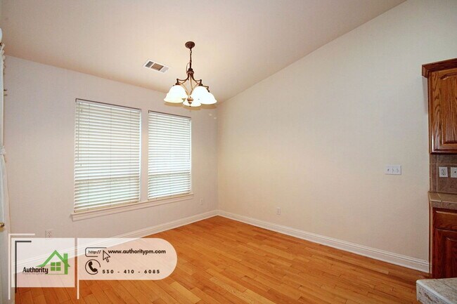 Building Photo - 3377 Heritagetown Dr