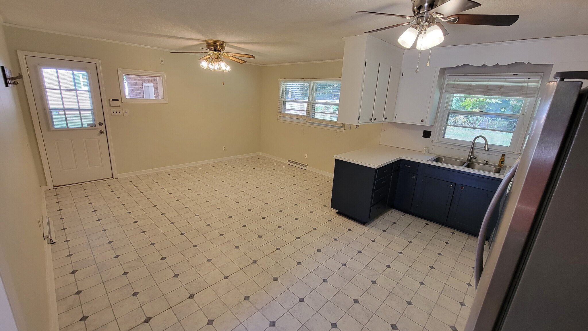 Kitchen - 4208 Greenhaven Ln