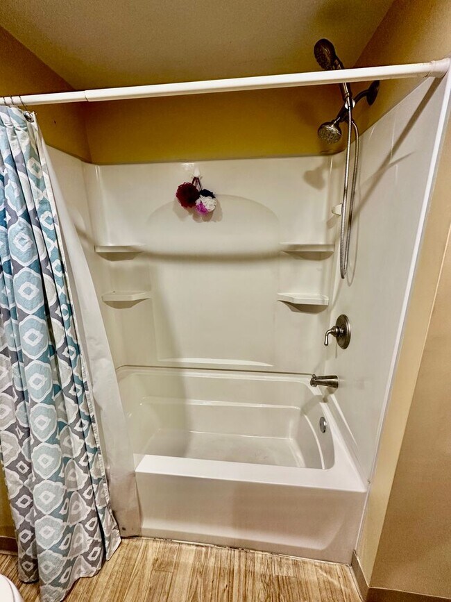 Building Photo - Cozy 2 bedroom home located in South Allentown, PA