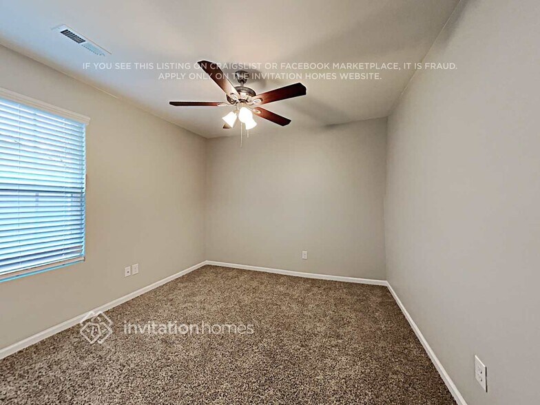 Building Photo - 130 Silver Oak Cir