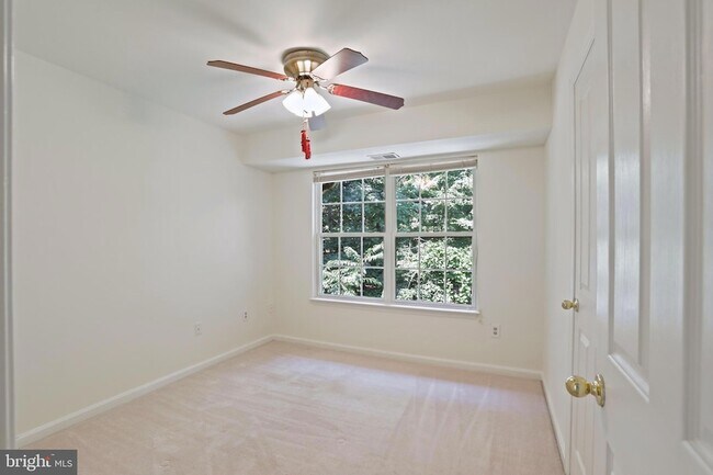 Building Photo - 4124 Monument Ct