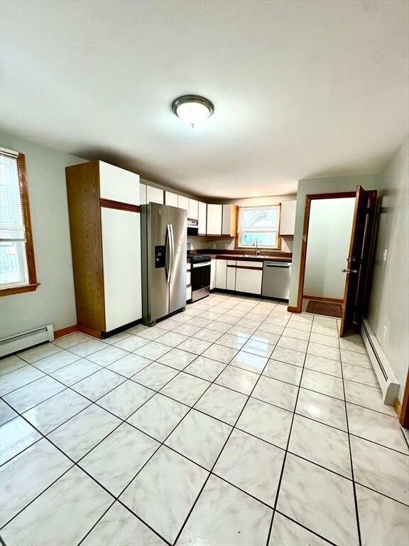 Building Photo - 61 Tracey St