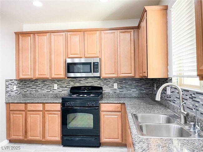 Building Photo - 7727 Peaceful Trellis Dr