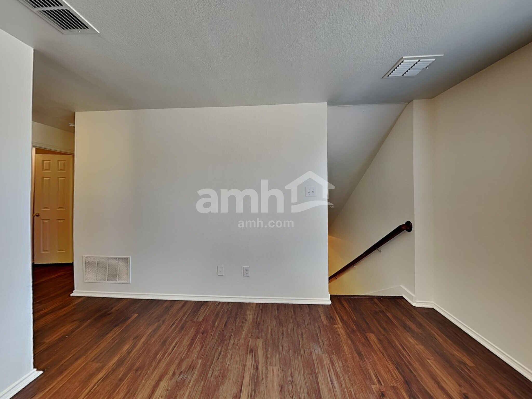 Building Photo - 11829 Cottontail Dr
