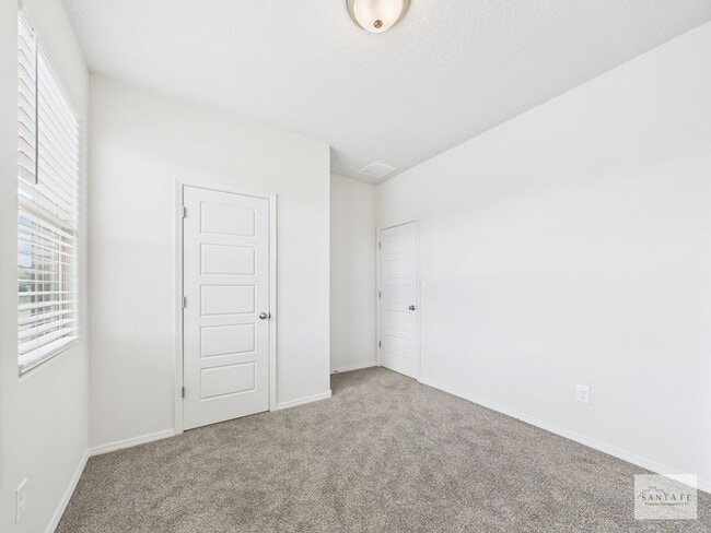 Building Photo - Brand New DR Horton Home Available Now