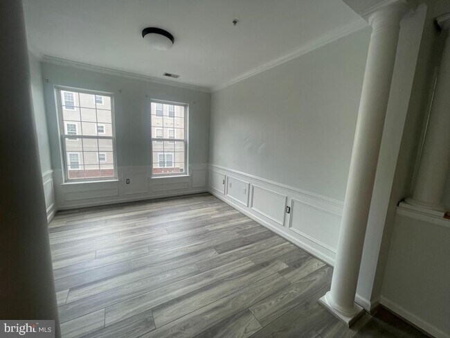 Building Photo - 9713 Handerson Pl