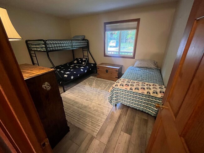 Building Photo - 9 Fawn Meadows