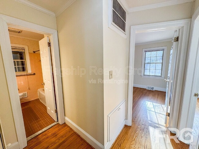 Building Photo - 2501 Jefferson Dr