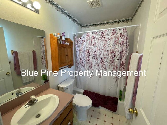 Building Photo - 3705 Spring Creek Dr