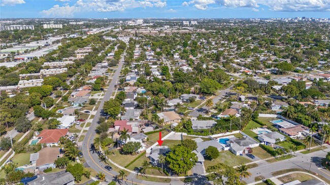 Building Photo - 455 SW 14th Ct