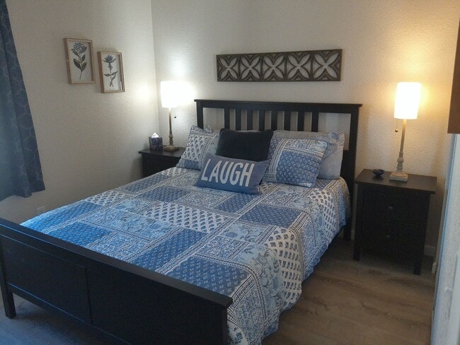 Building Photo - Beautiful updated condo in Los Lagos Upstairs unit. Available March 15 to Dec 31st 2026