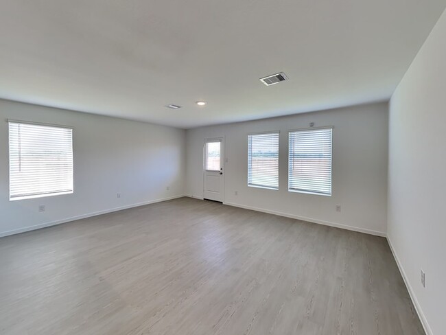Building Photo - Welcome Home!