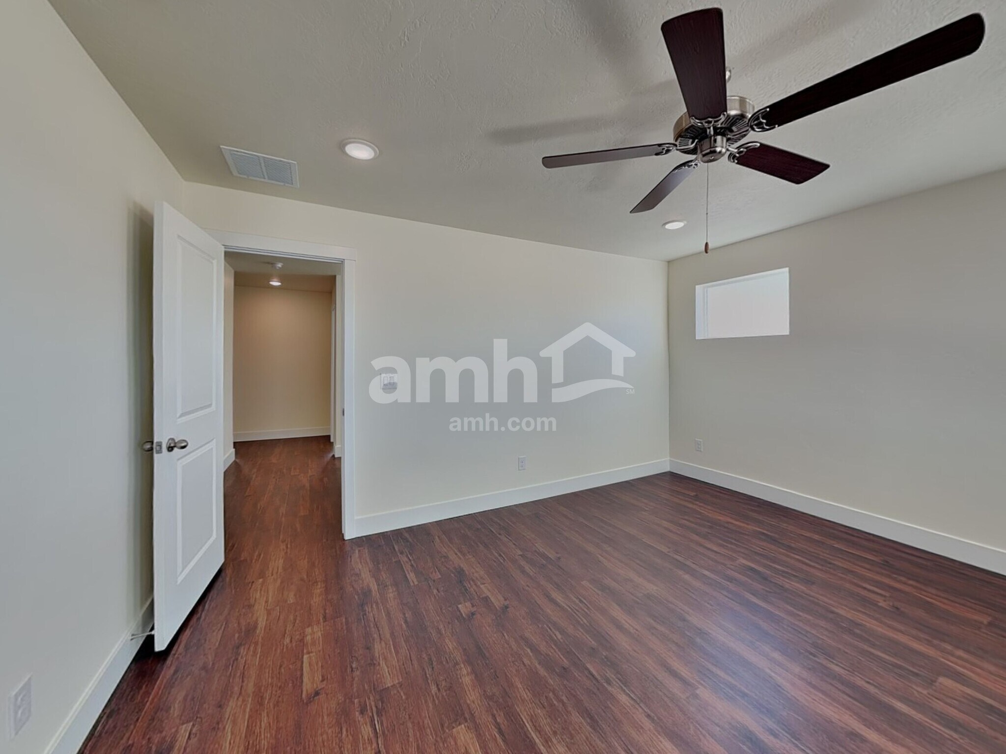 Building Photo - 10085 W Raleigh St