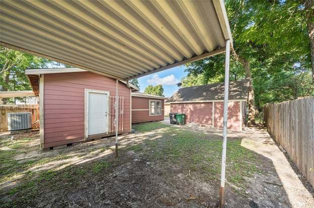 Building Photo - 69 Neyland St