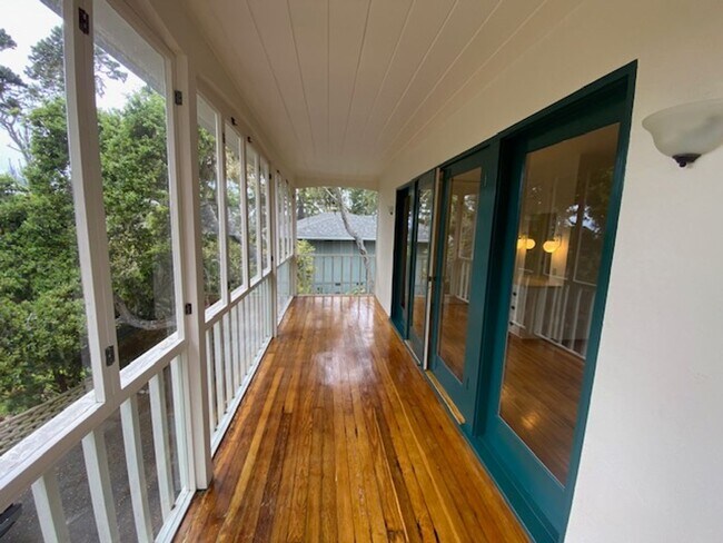 Building Photo - 3093 Hermitage Rd