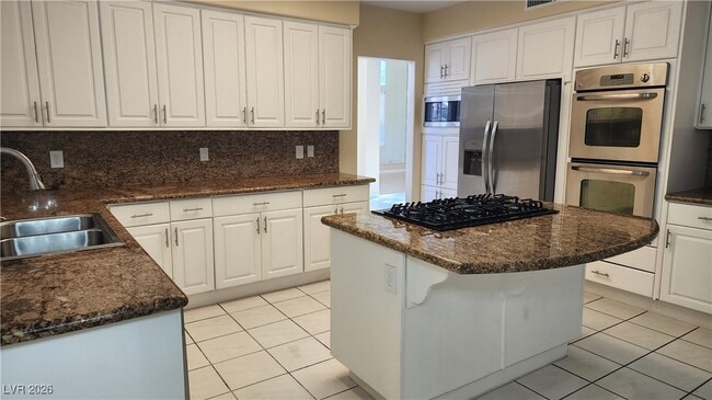 Building Photo - 2920 Sunstone St