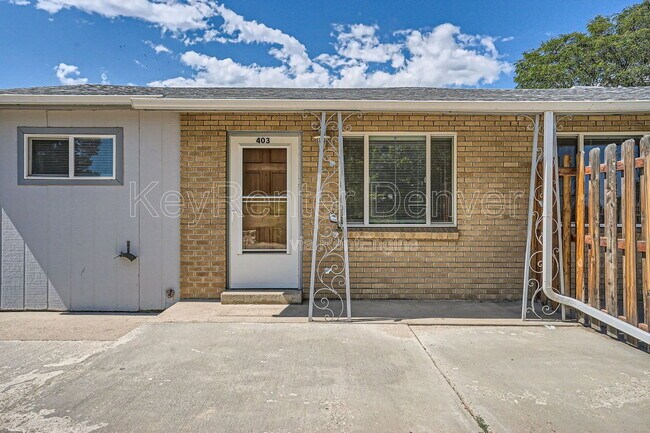 Building Photo - 403 S Owens St