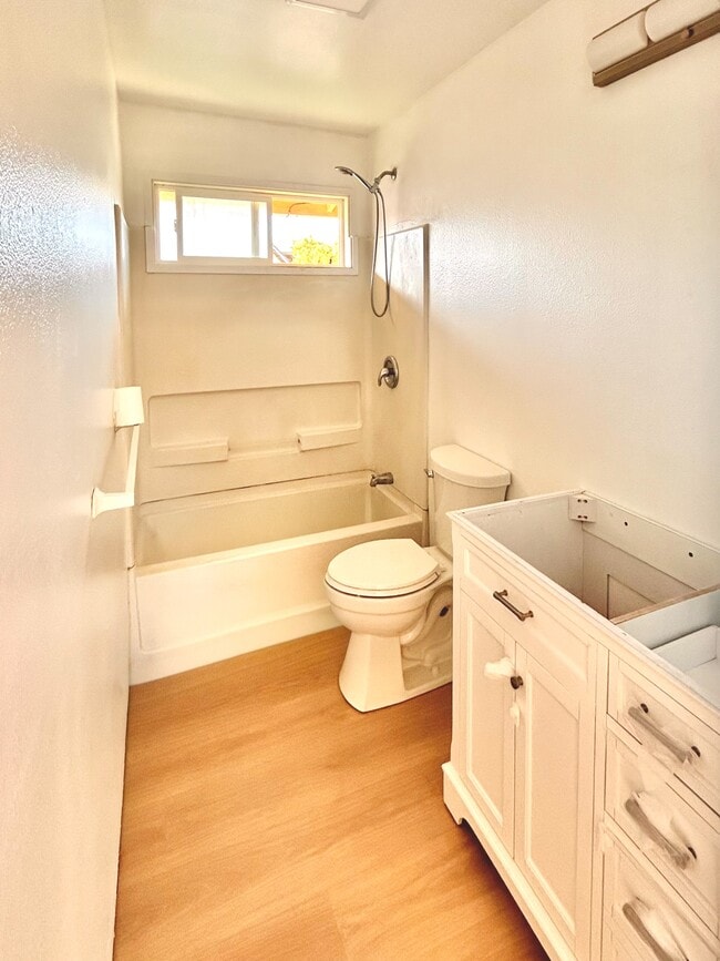 Building Photo - 432 Aleo Pl