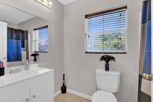 Building Photo - 905 Gascony Ct