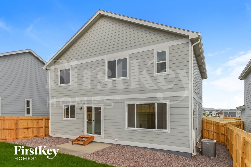 Building Photo - 10213 Luneth Dr