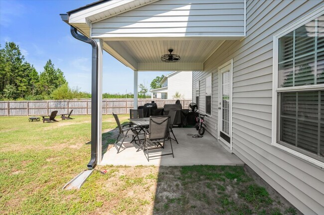 Covered Backporch - 58 Summerhill Dr NE