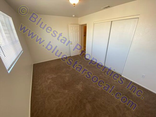 Building Photo - Beautiful 2 Story Home with 3 Car Garage In Victorville