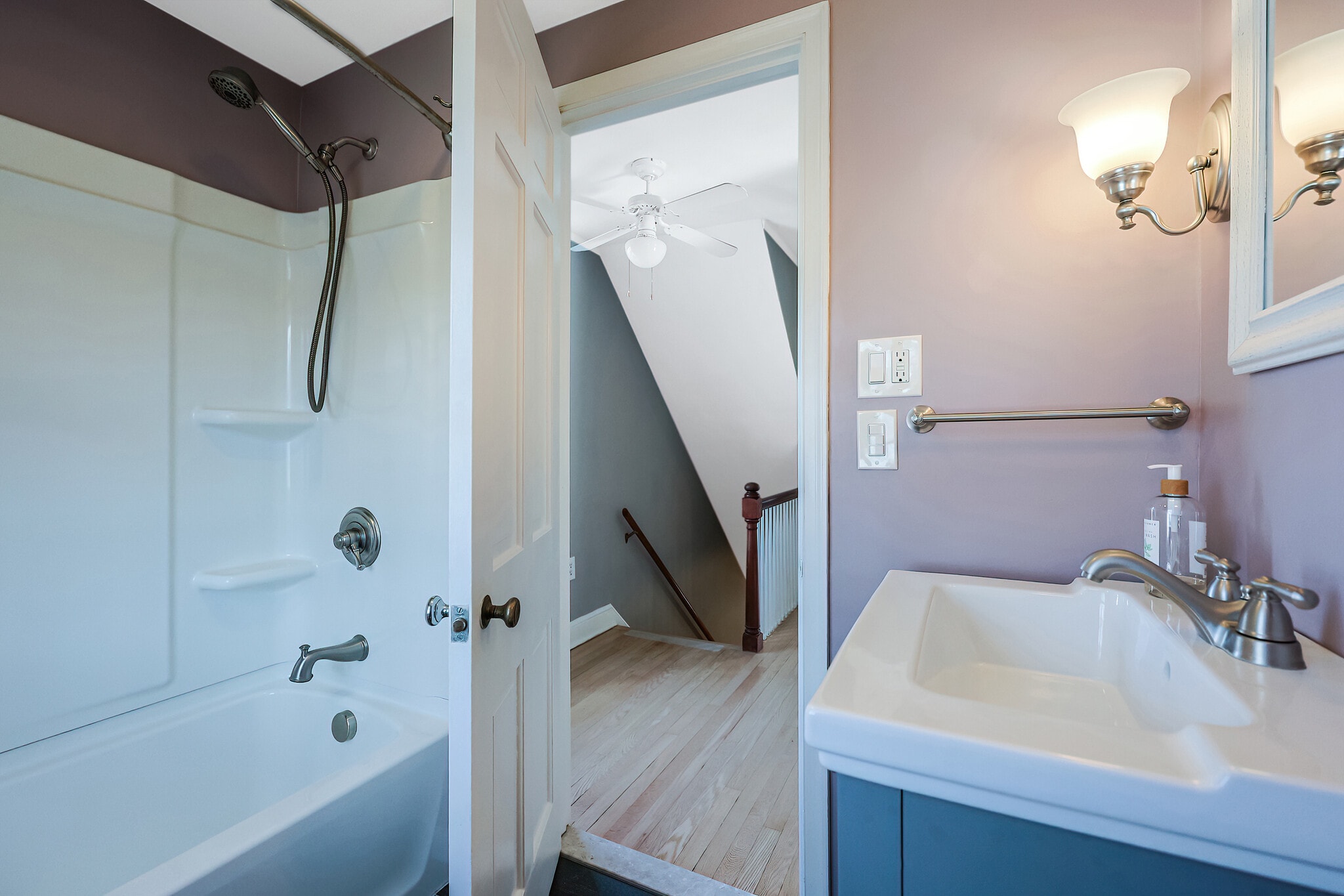 Building Photo - 11 Acadia St