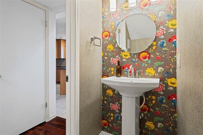 Building Photo - 1801 Broken Shoe Cove