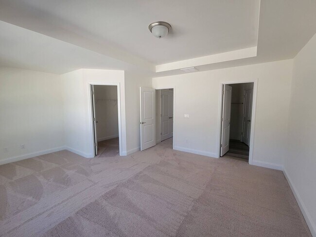 Building Photo - Charming 3BR Townhome in Durham