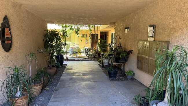 Building Photo - 10635 Sherman Grove Ave