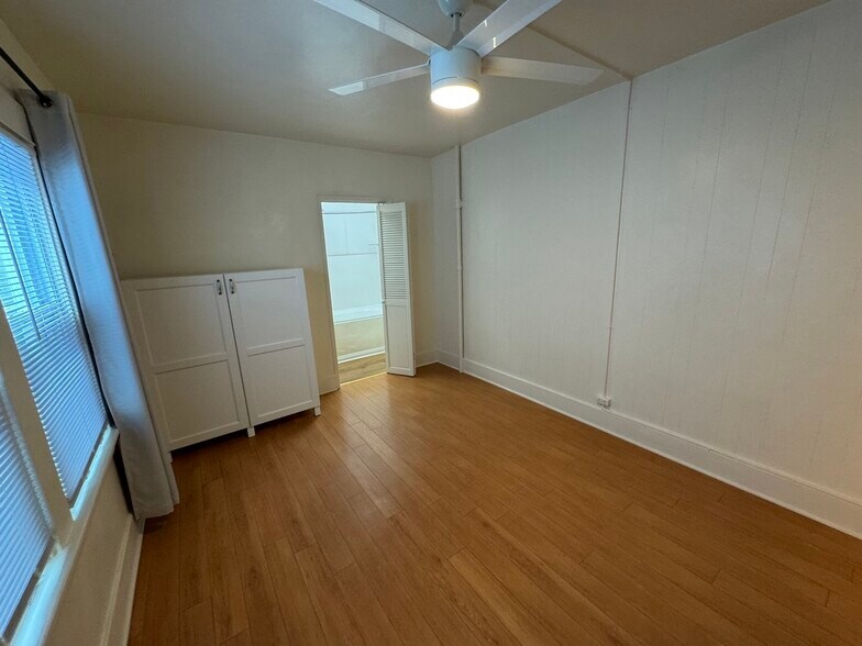 Building Photo - 40 Brooks Ave