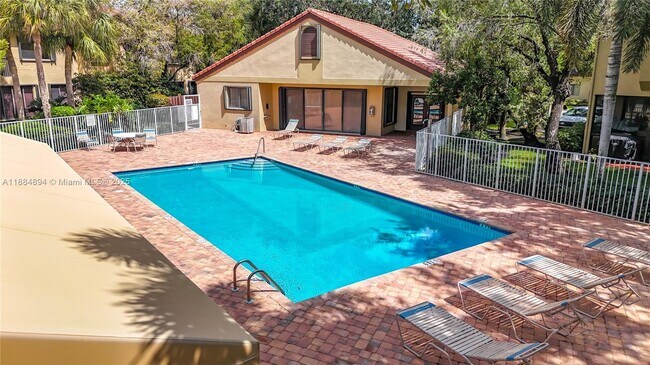 Building Photo - 10524 NW 10th St