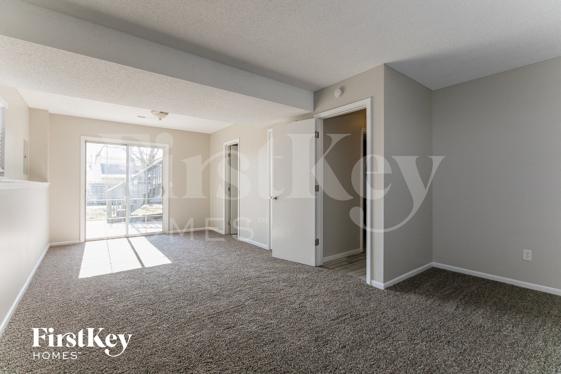 Building Photo - 1603 Roberta Dr