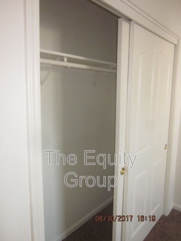 Building Photo - 437 N Park St