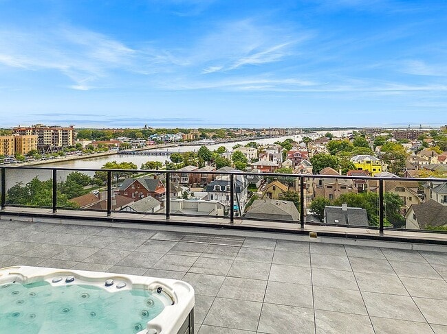 Building Photo - 15 West End Ave